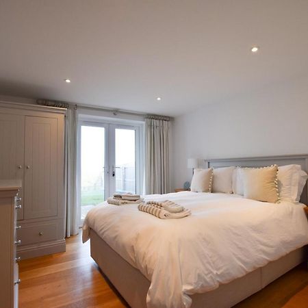 Whispers - 4 Bedroom Modern Family Holiday Home In Salcombe Sleeps 8 Bagian luar foto