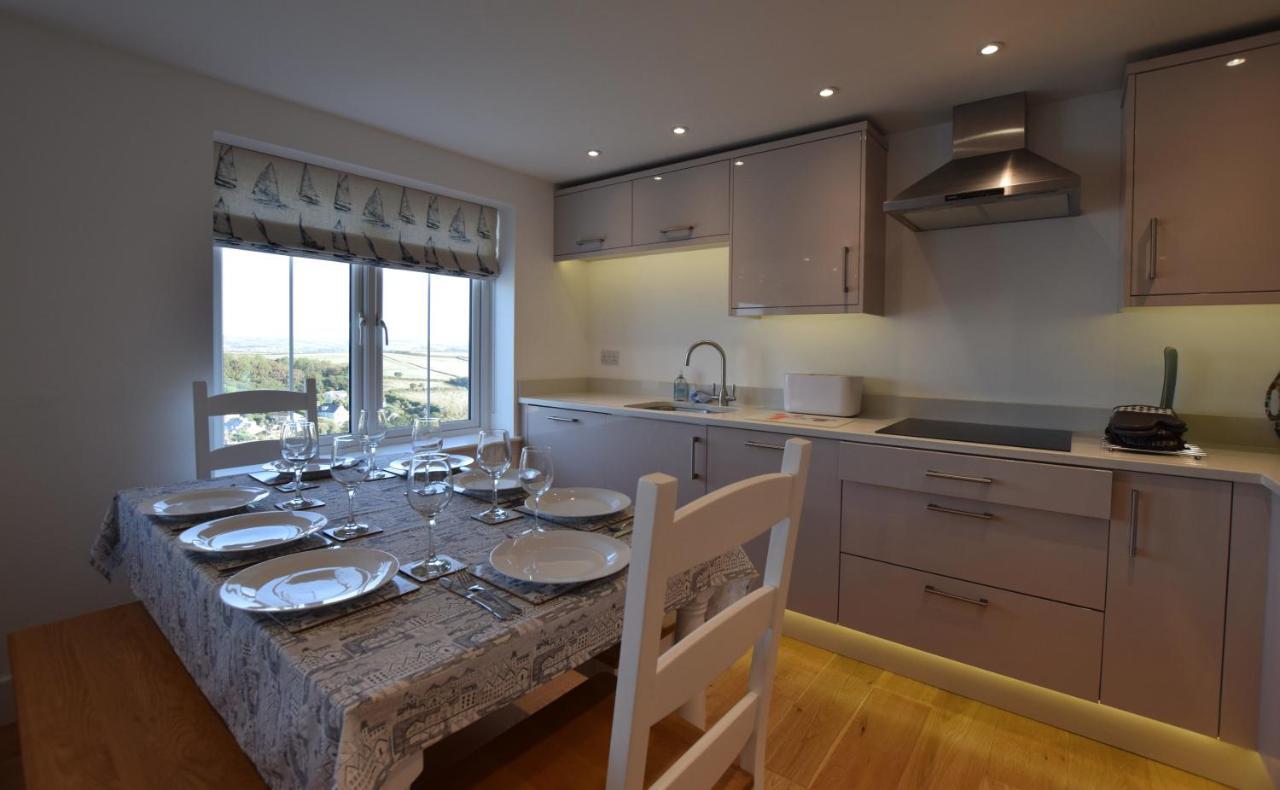 Whispers - 4 Bedroom Modern Family Holiday Home In Salcombe Sleeps 8 Bagian luar foto