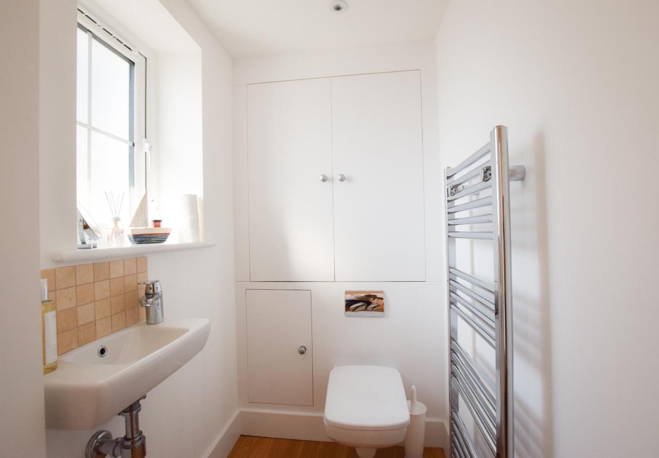 Whispers - 4 Bedroom Modern Family Holiday Home In Salcombe Sleeps 8 Bagian luar foto